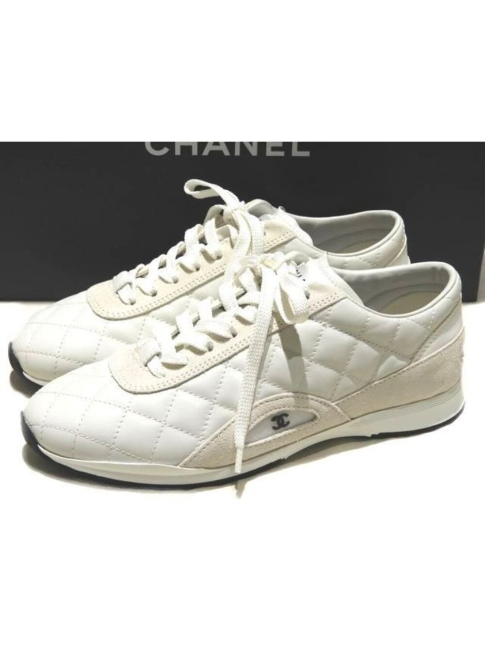 Chanel Sneakers Calfskin Quilted Shoes 2025/26 Cruise White